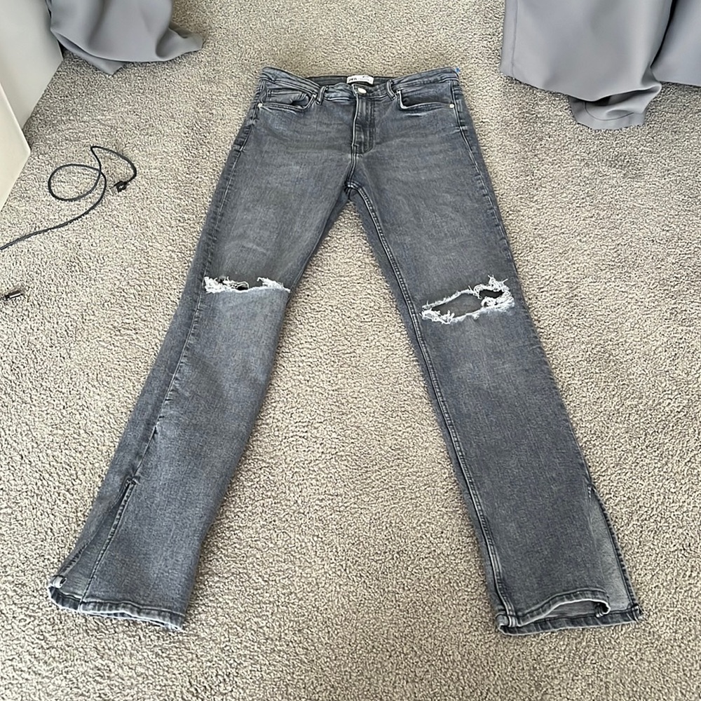Grey distressed split ankle jeans